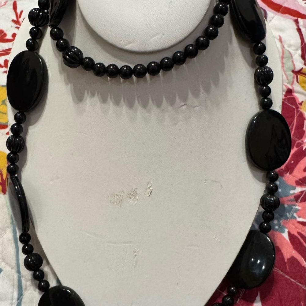Elegant Black Beaded Necklace